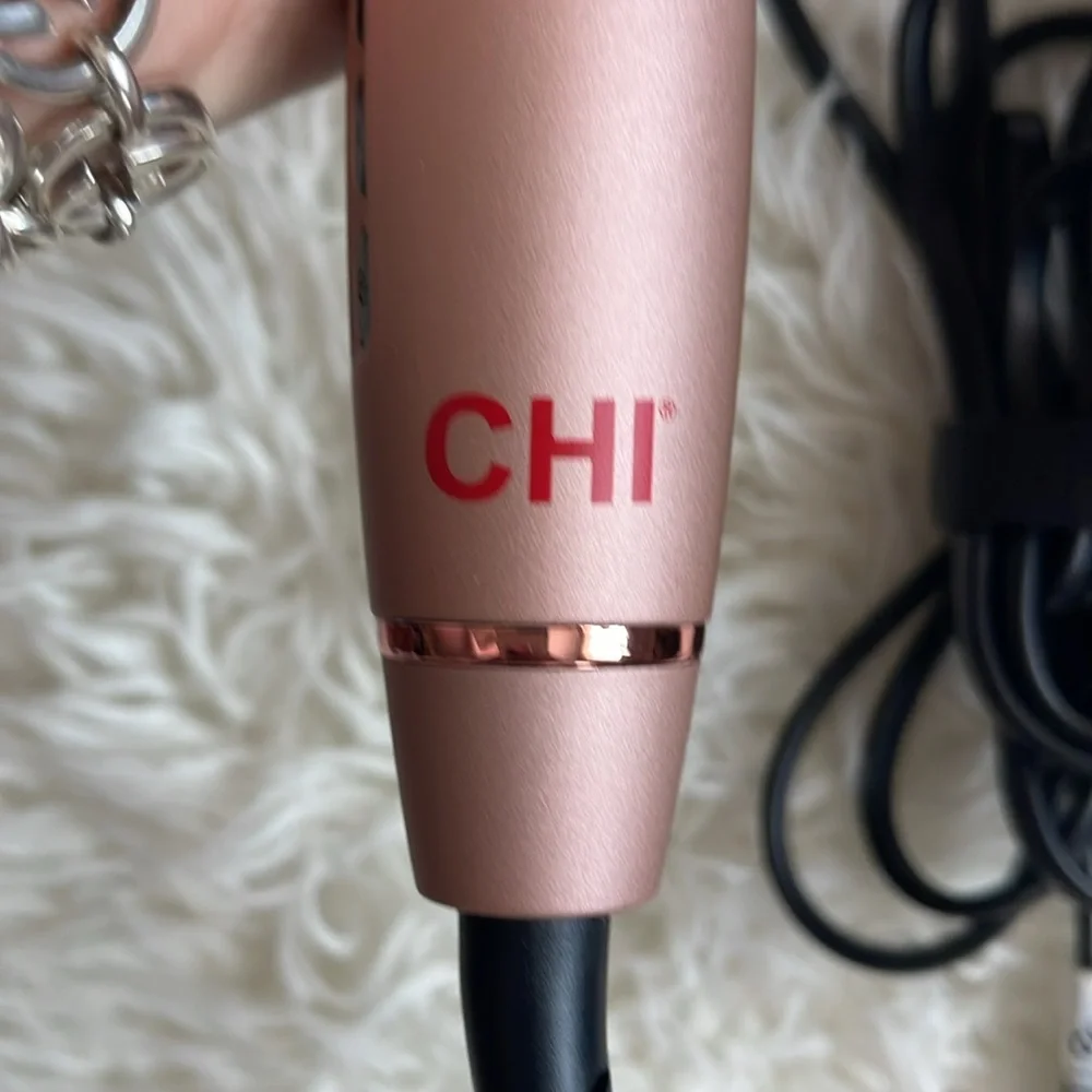 CHI Rose Gold Hair Curler - Picture 10 of 11